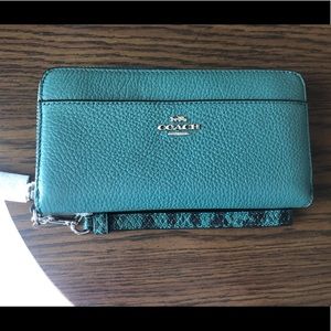 Coach accordion zip wallet